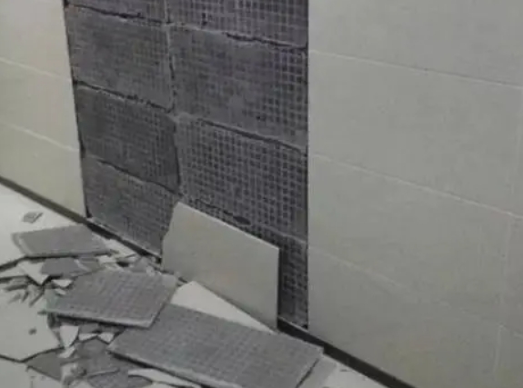 扎兰屯瓷砖空鼓维修公司分享下扎兰屯墙砖松动维修的知识